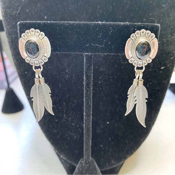 Vintage Signed STC Native American Onyx Sterling Silver Earrings